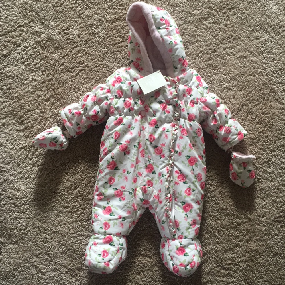 Snow suit